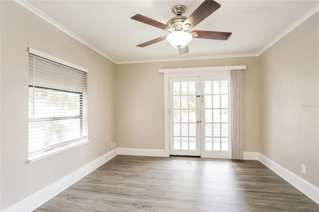 Building Photo - 4010 1st Ave S