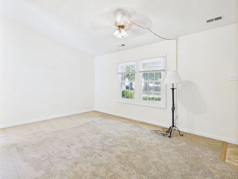 Building Photo - 7115 Senn Way