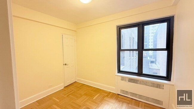 Building Photo - EAST 56 STREET
