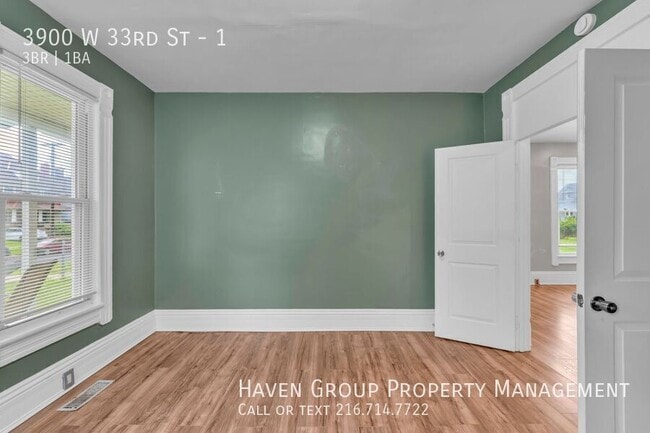 Building Photo - 3900 W 33rd St