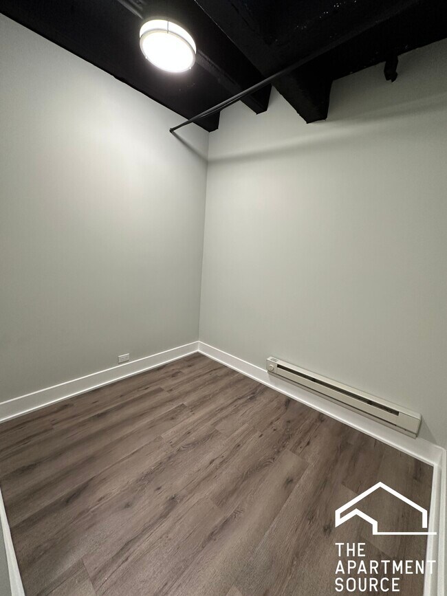 Building Photo - 725 St Johns Ave