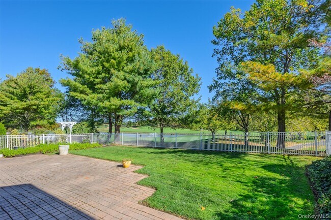 Building Photo - 169 Hamlet Dr