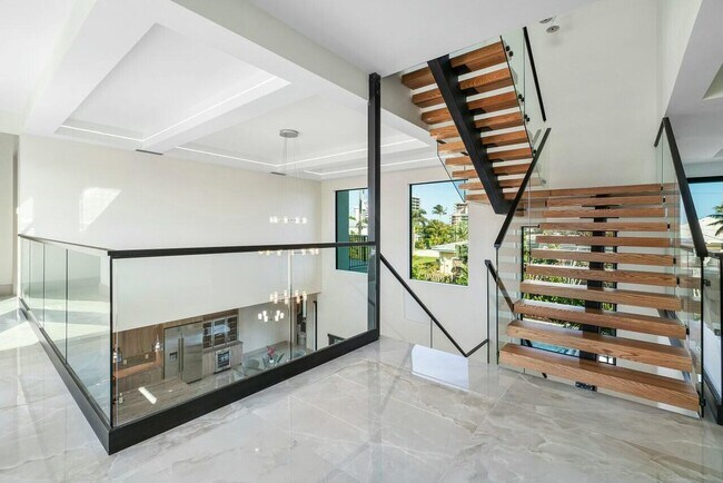 Building Photo - 13460 U.S. Rte 1