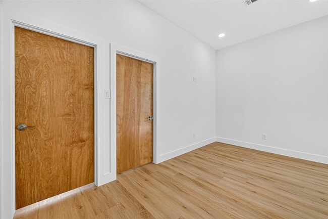 Building Photo - 6427 Lamayah St