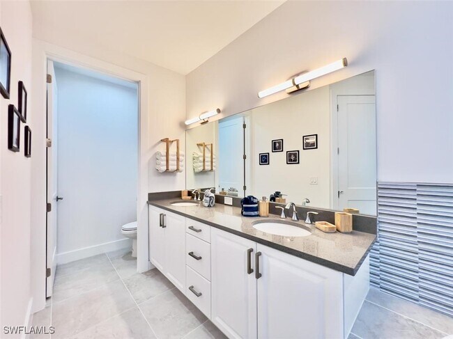 Building Photo - 5865 Shell Cove Drive