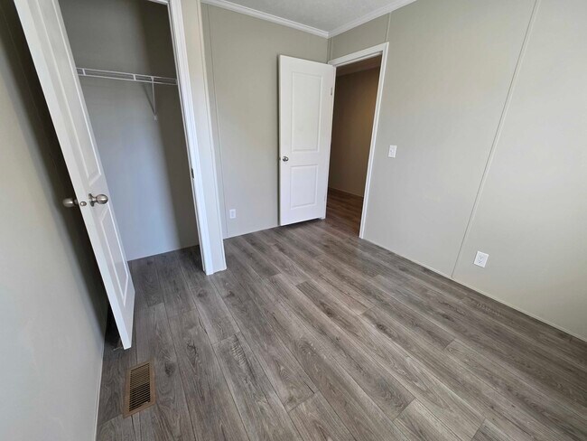 Building Photo - 3618 Juniper St