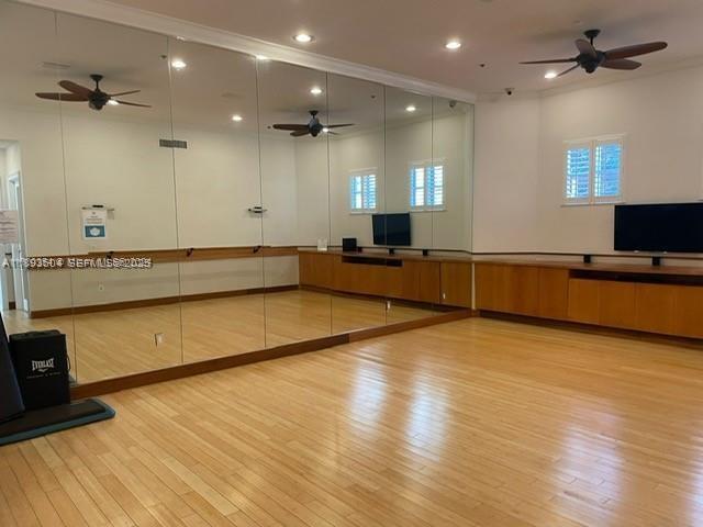 Building Photo - 3105 NE 184th St