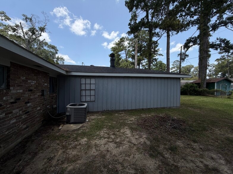 Building Photo - 108 Florence Dr