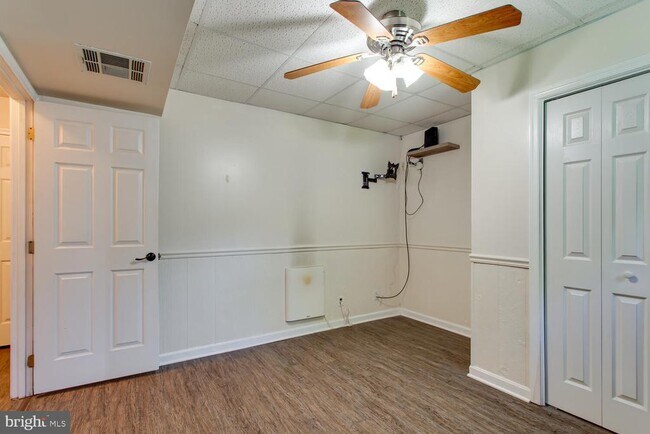 Building Photo - 45684 Schooner Ct