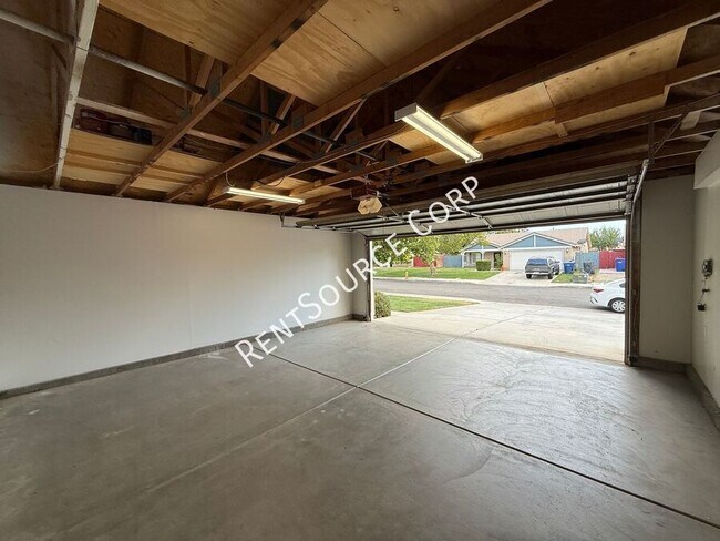 Building Photo - 3321 Kaylyn St