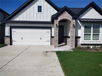 Building Photo - Gorgeous 3/2 house available in Southern P...