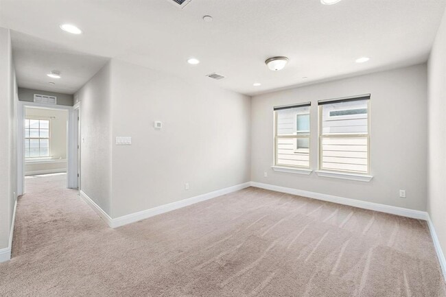 Building Photo - 19011 Pequenia Cove