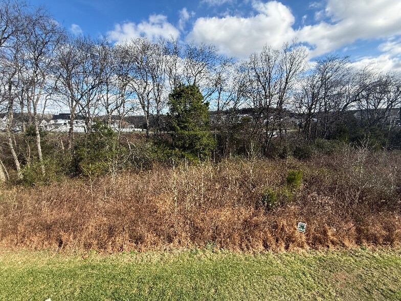 Building Photo - 845 Nightingale Ave