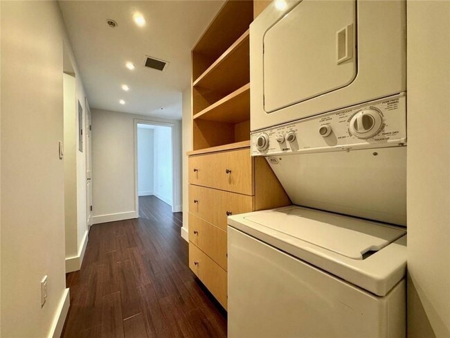 Building Photo - 199 14th St NE