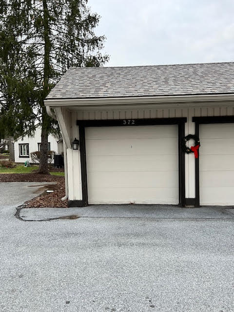 Building Photo - 372 Devon Way