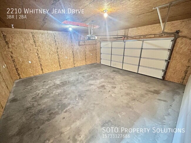 Building Photo - 2210 Whitney Jean Dr
