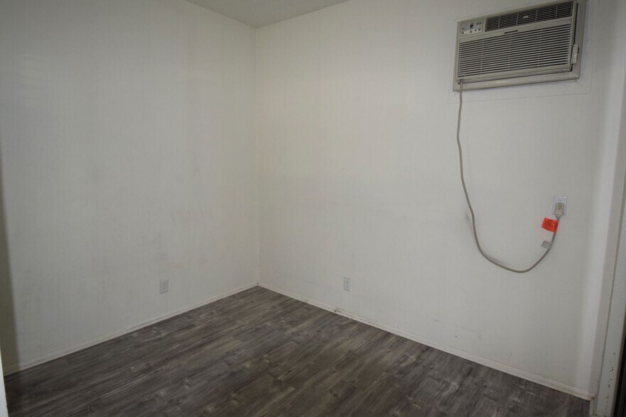 Building Photo - 5744 Colfax Ave