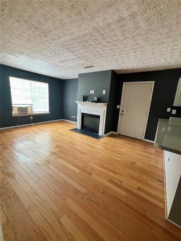 Building Photo - 2023 Sitser Ln