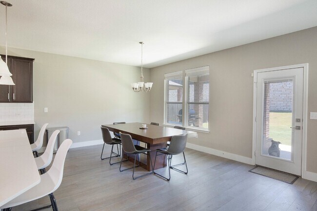 Building Photo - Spacious Home in Easton Park / McKinney Falls