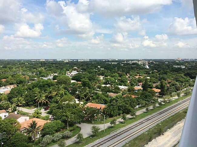 Building Photo - 4250 Biscayne Blvd