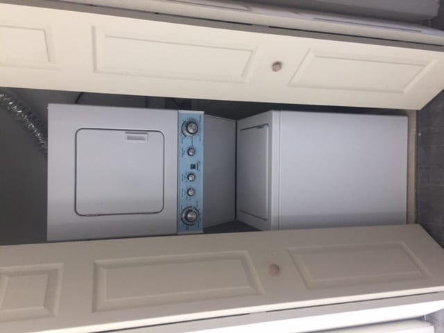 Building Photo - 1 Downing Pl NE