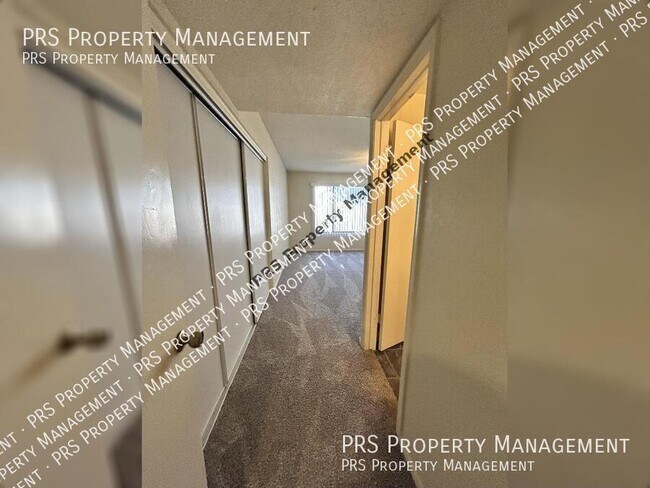 Building Photo - 85 S Crestview St