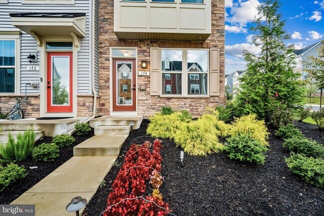 Building Photo - 174 Bethlehem Pl