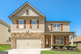 Building Photo - 561 Greyhound Ct