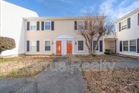 Building Photo - 9 Towne Square Dr