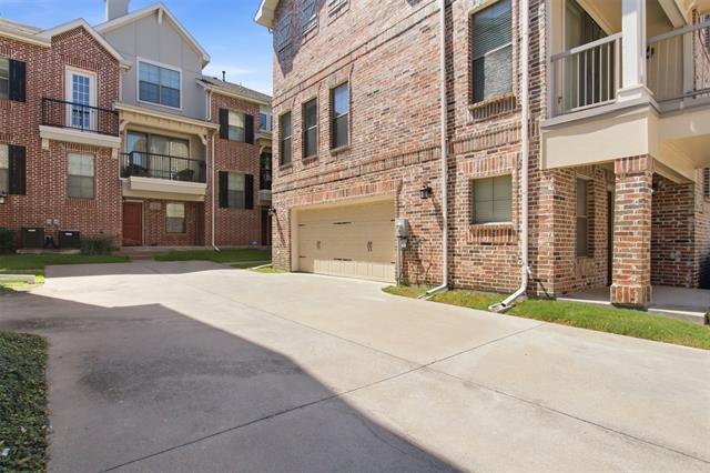Building Photo - 2113 Grove Park Ln