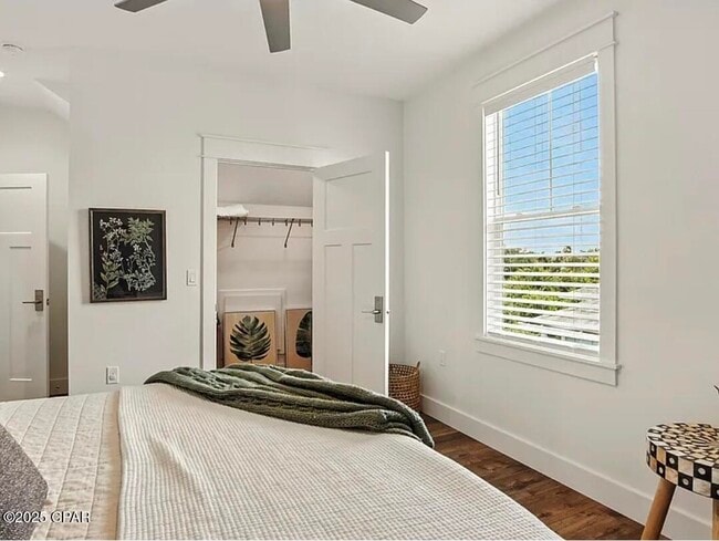 Building Photo - 3555 Sanctuary Dr