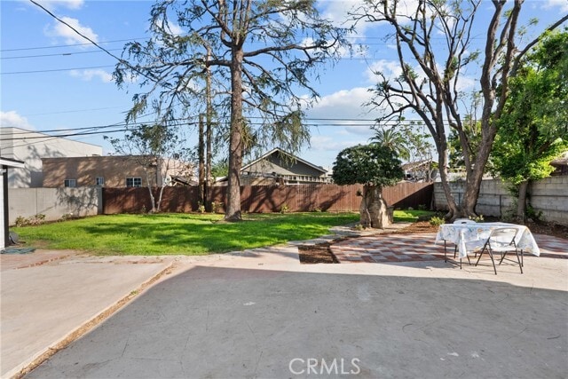 Building Photo - 624 N Hagar St