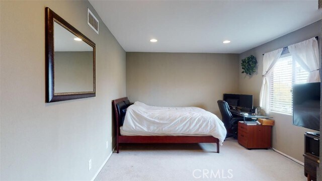 Building Photo - 504 W Huntington Dr