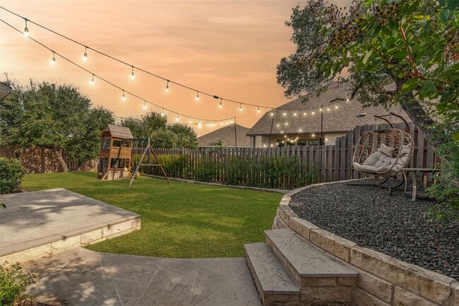 Building Photo - 533 Mallow Rd