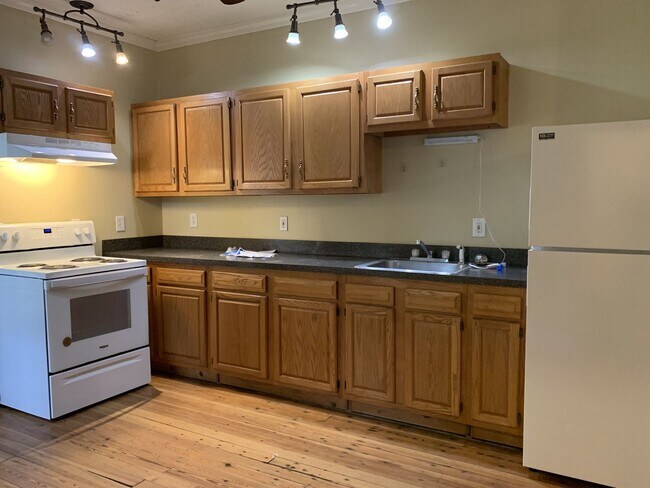 Building Photo - 221 Philadelphia Ave