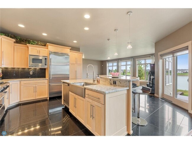 Building Photo - 1811-1817 7th St W