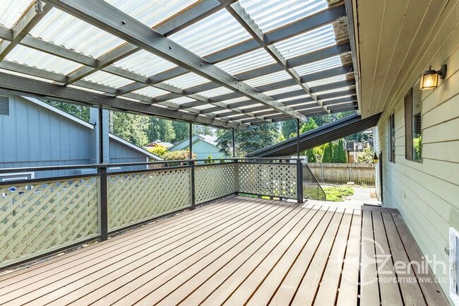 Building Photo - 9313 NE 81st Ave