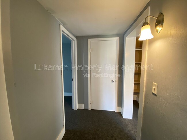 Building Photo - 727 Wheaton Ave