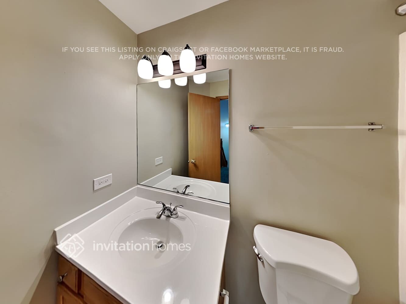 Building Photo - 4798 W Lilac Ave