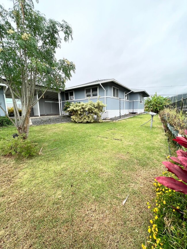 Building Photo - 3 bedroom gated home in Keolu Hills!