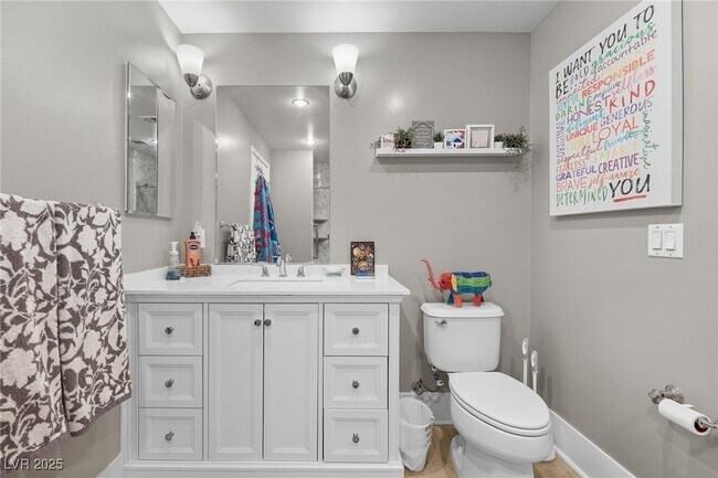 Building Photo - 150 S Las Vegas Blvd