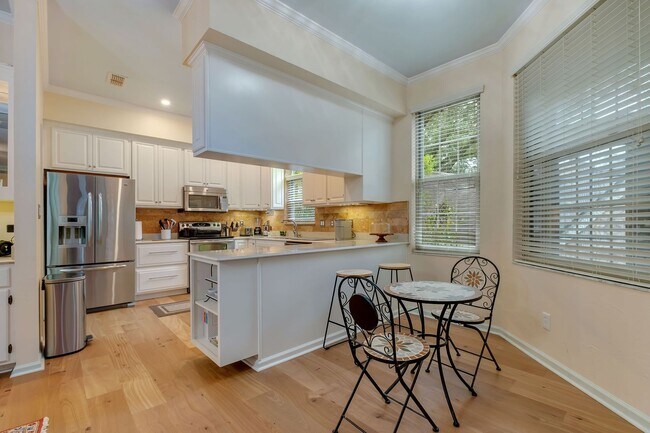 Building Photo - 3440 Jonathan Landing Dr