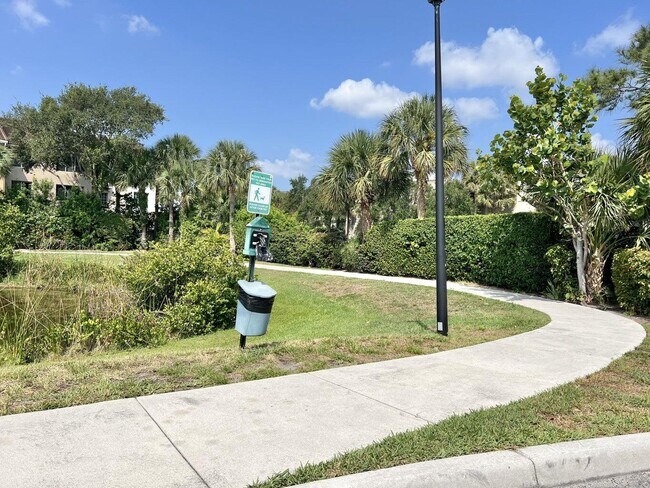 Building Photo - 840 Marina Del Ray Ln