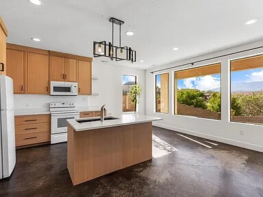 Building Photo - 1173 N 50 E