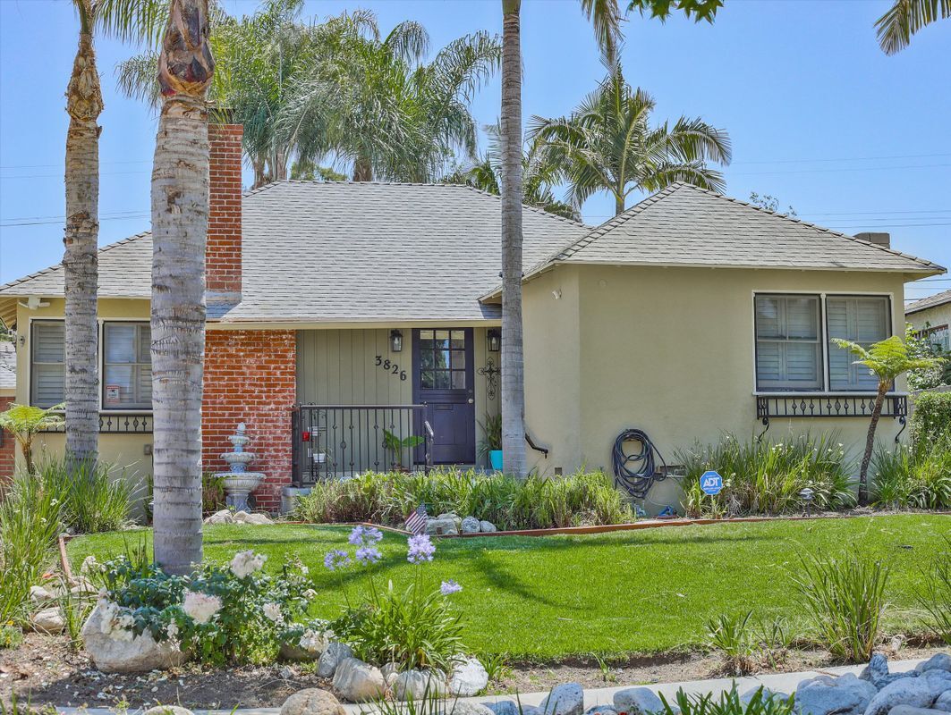 Building Photo - 3826 Burnside Ave