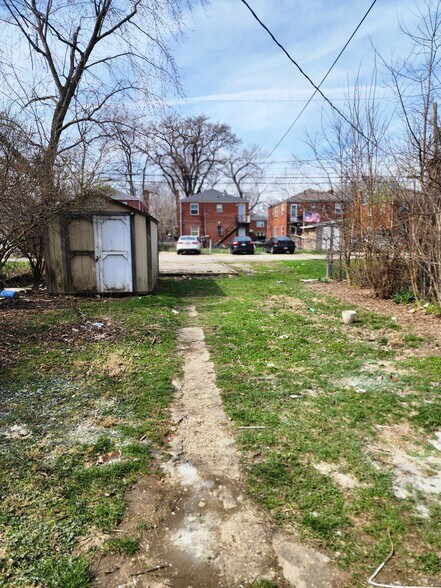 Building Photo - 281 S Powell Ave