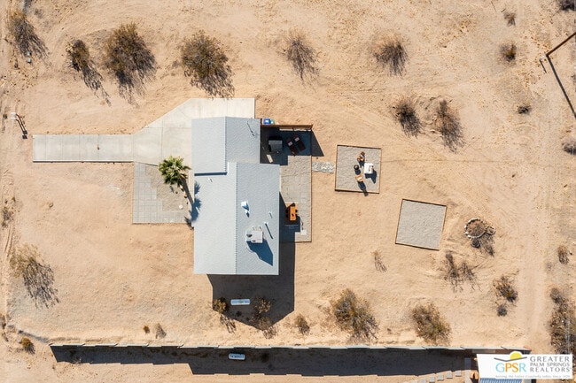 Building Photo - 4742 Ave La Flora Desierta