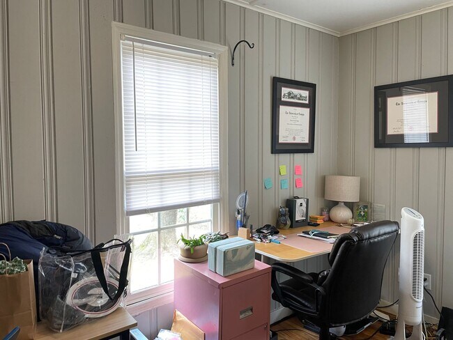 Building Photo - 3BR Close to the Heart of Normaltown