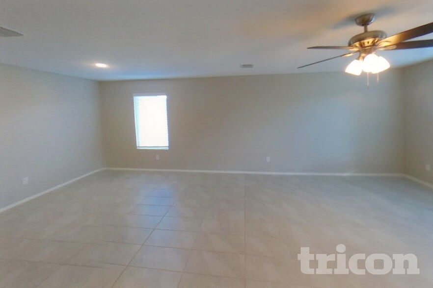 Building Photo - 1740 Claireborne Court Little Elm TX