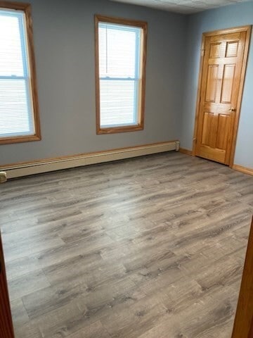 Building Photo - 28 Lake St